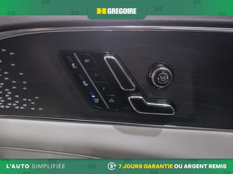 Cadillac LYRIQ 821132 | RWD Luxury AUTO A/C MAGS CUIR NAV CAM RECUL BLUETO 2023 Noir Laval - photo #21