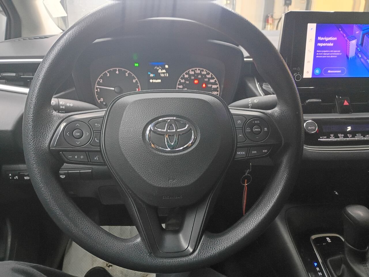 Toyota Corolla 2023 Argent Blainville - photo #21