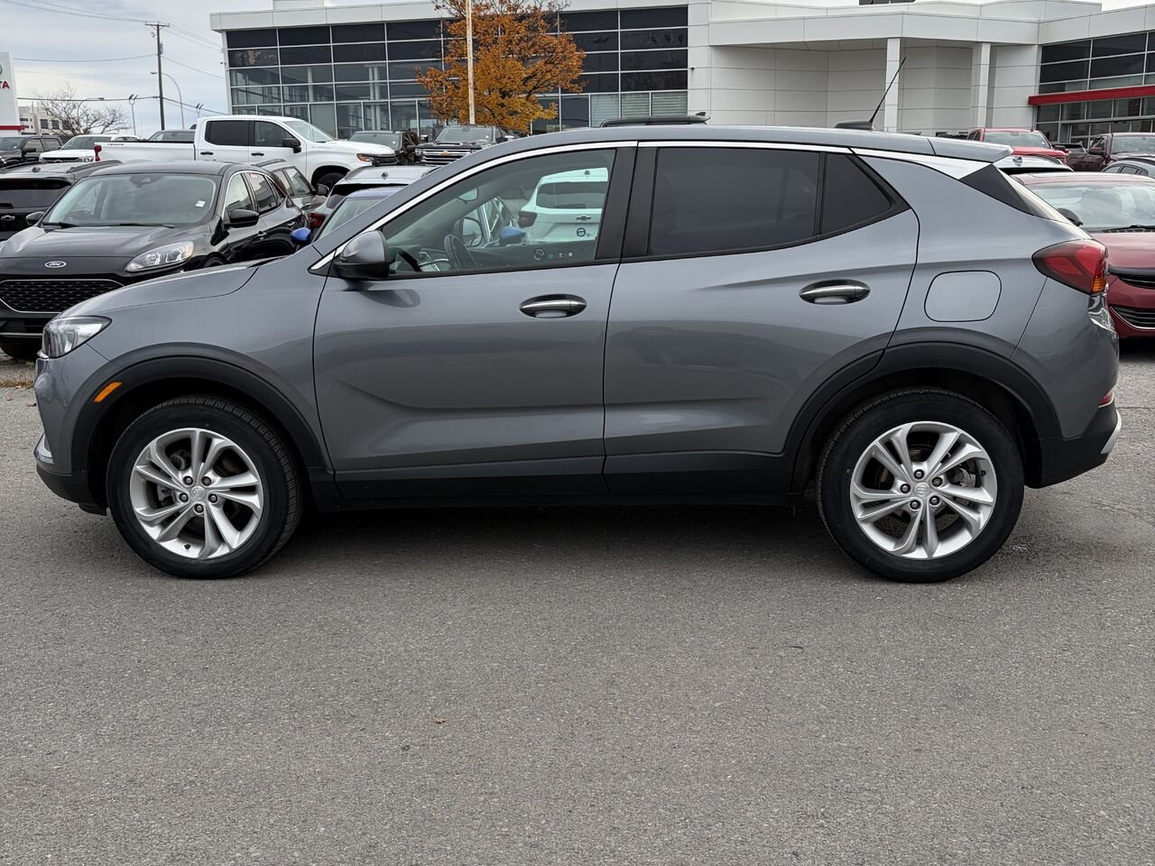 2020 BUICK ENCORE GX PREFERRED Privilégiée 4 portes TI Grey Ottawa & Gatineau - photo #10
