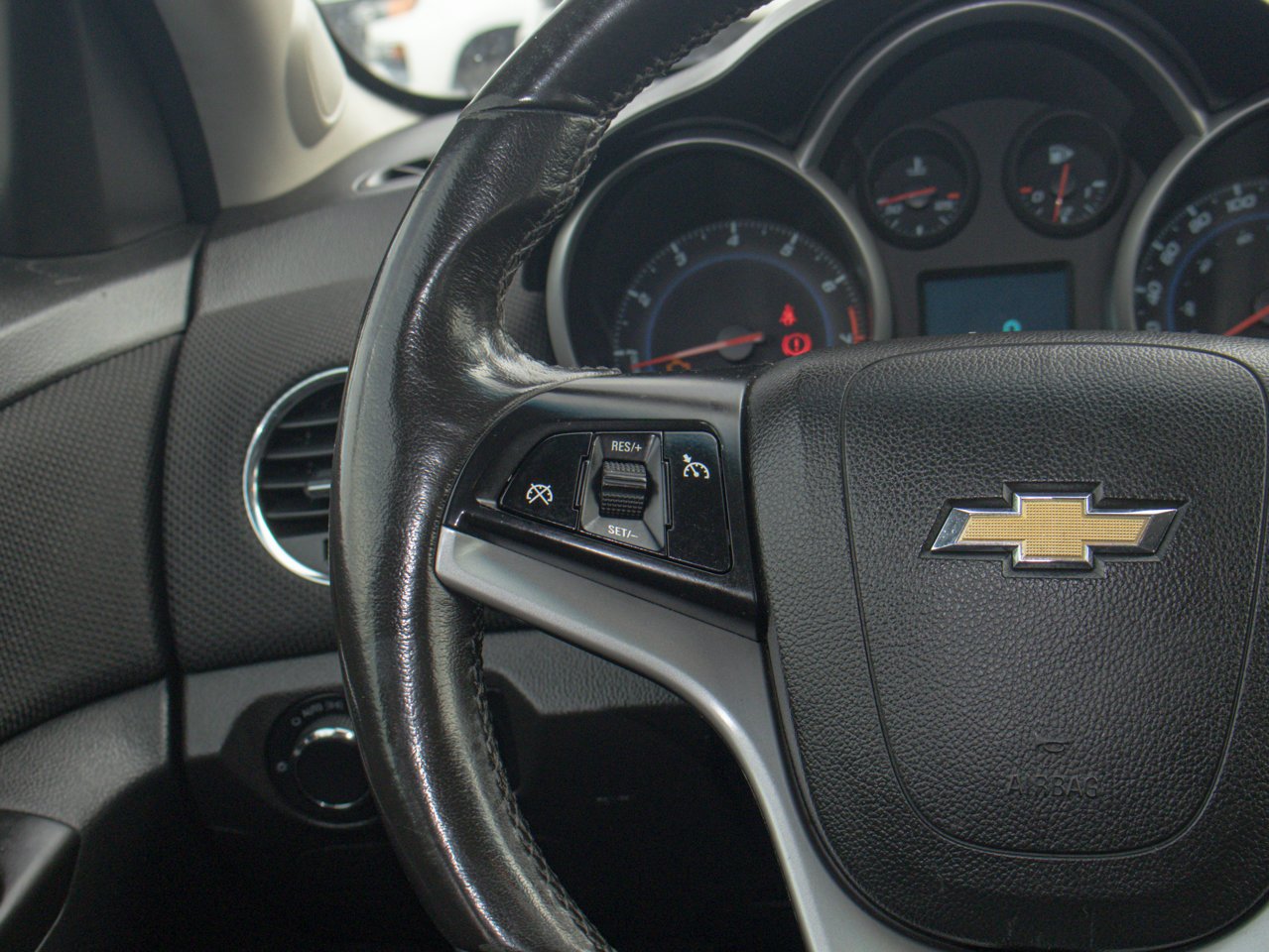 2012 Chevrolet Cruze 4dr Sdn LT Turbo w/1SA Blue Sherwood Park - photo #21