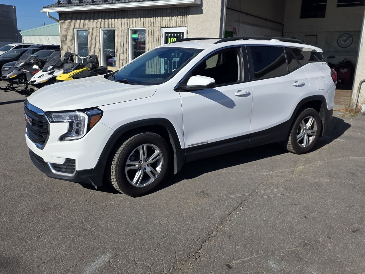 GMC TERRAIN 2022 Blanc Longueuil, - photo #1