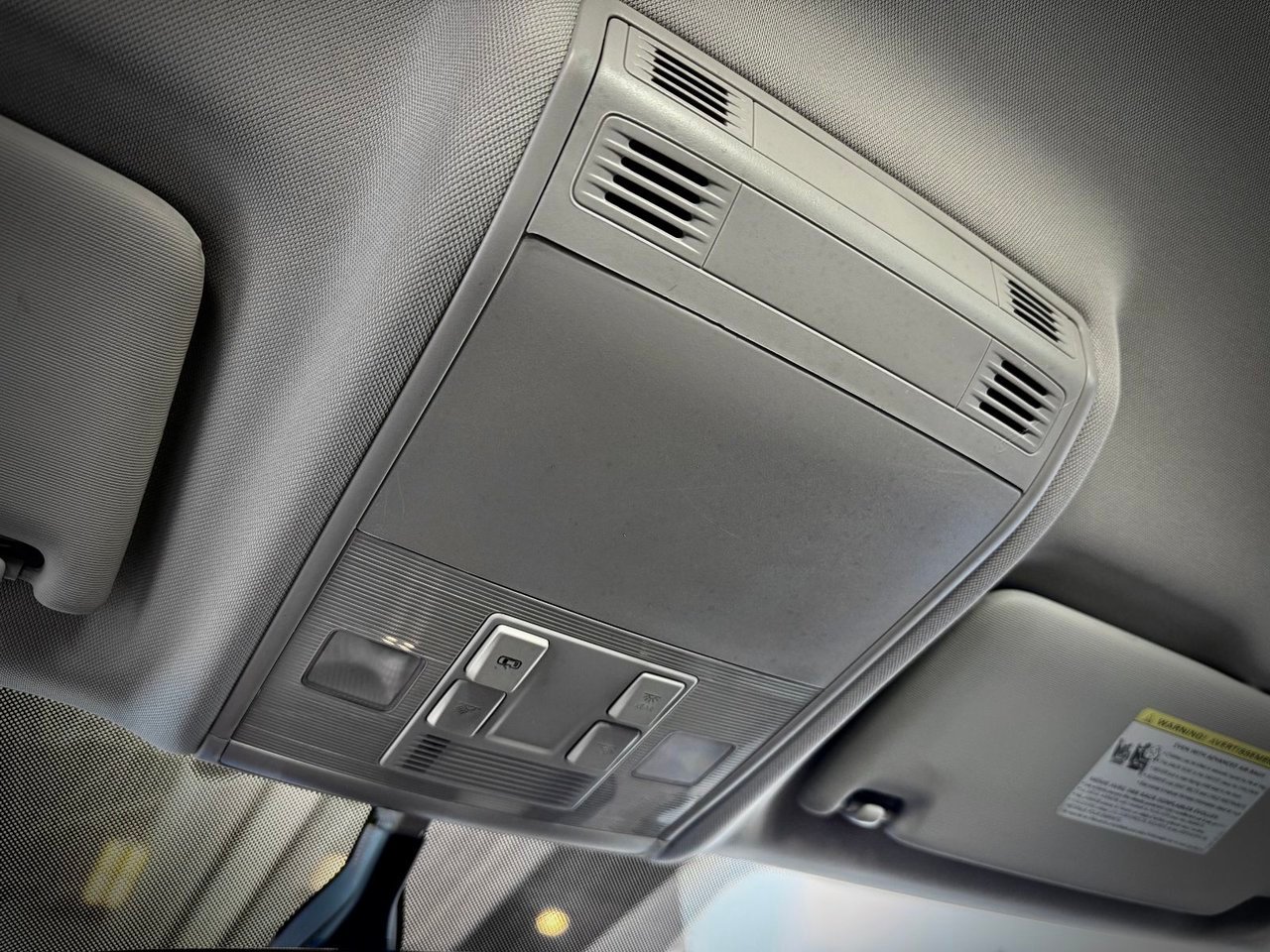 2024 Volkswagen Taos Black Notre-Dame-des-Prairies - photo #28