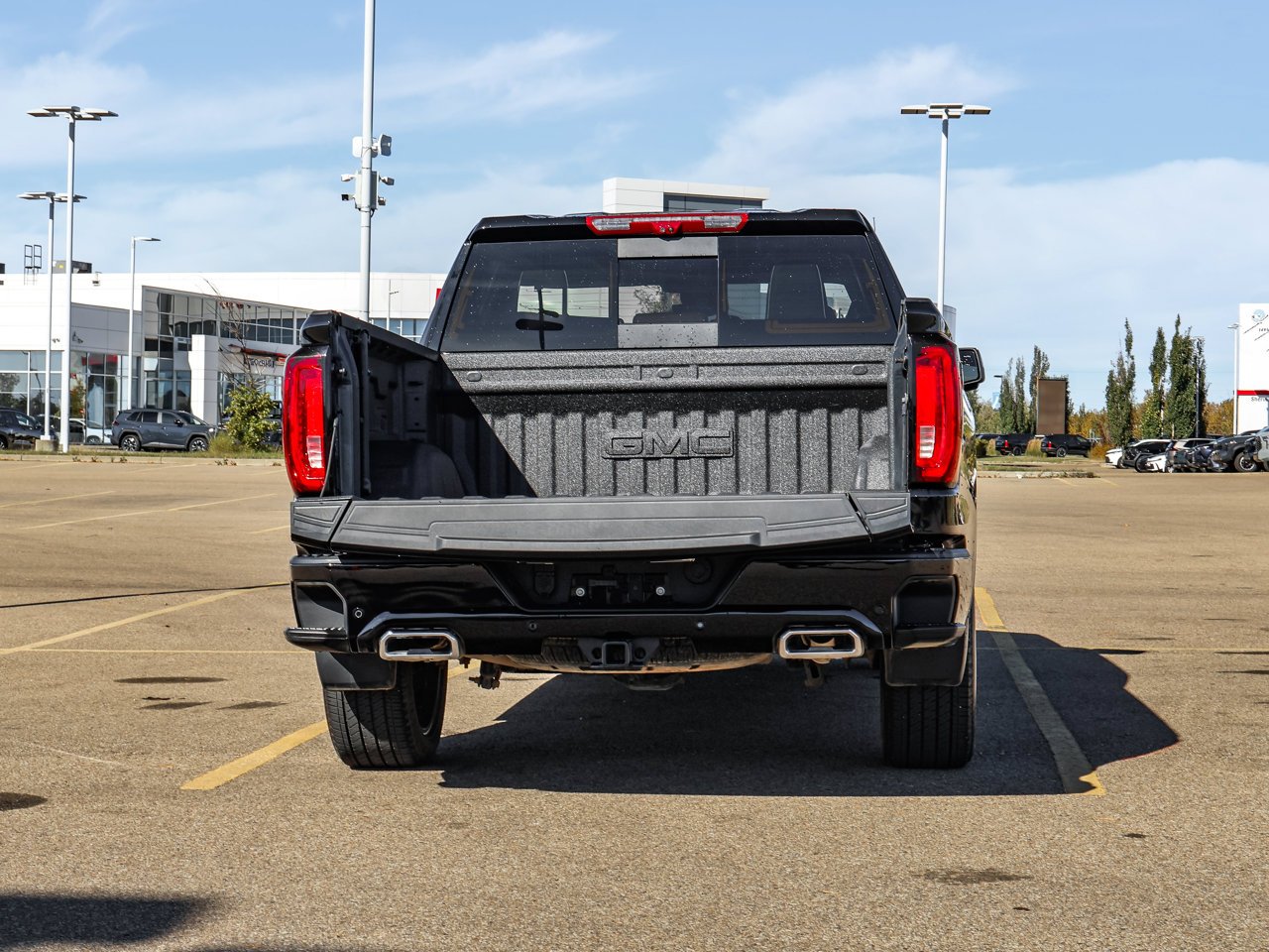 2025 GMC Sierra 1500 4WD Crew Cab 147 Denali Ultimate Black Sherwood Park - photo #8