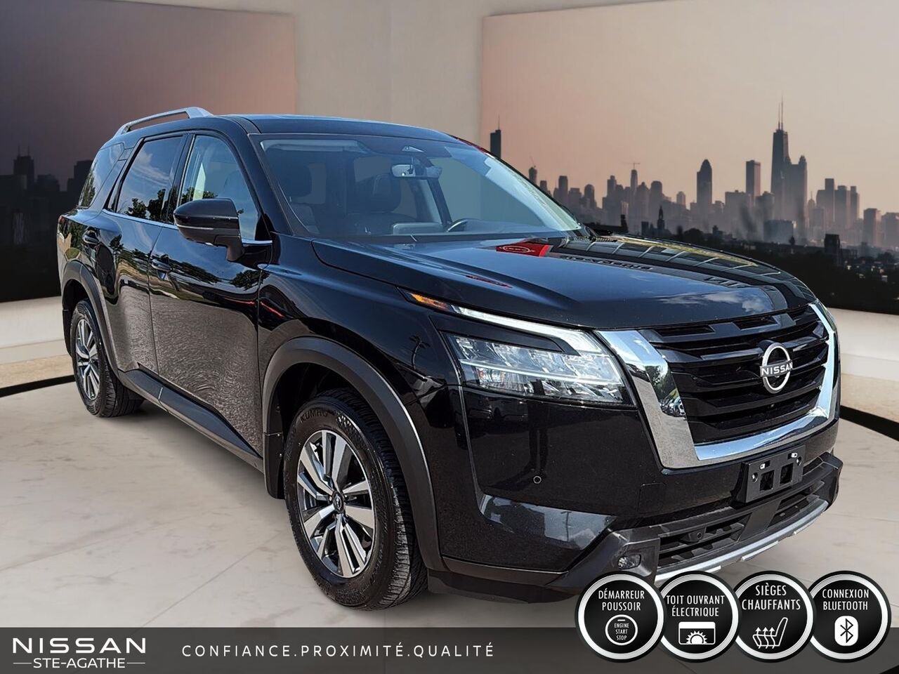 Nissan Pathfinder SL TI | CUIR | TOIT OUVRANT | NAVIGATION | 7 PLACES 2024 Noir Saint-Jérôme - photo #2