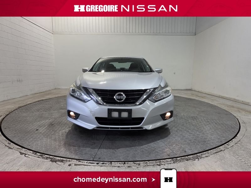Nissan Altima 2016 Argent Laval - photo #1