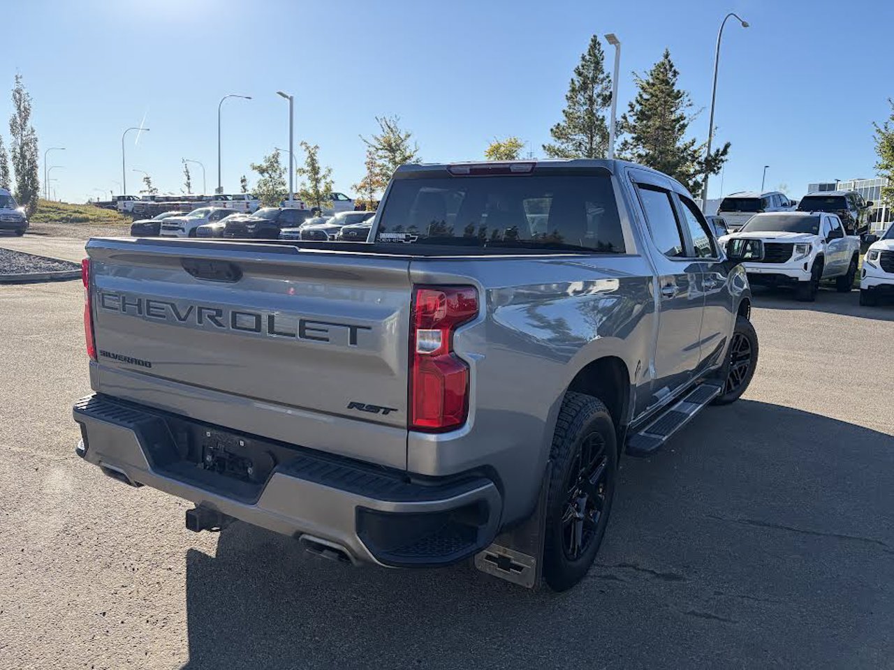 2024 Chevrolet Silverado 1500 4WD Crew Cab 147 RST Grey Sherwood Park - photo #4