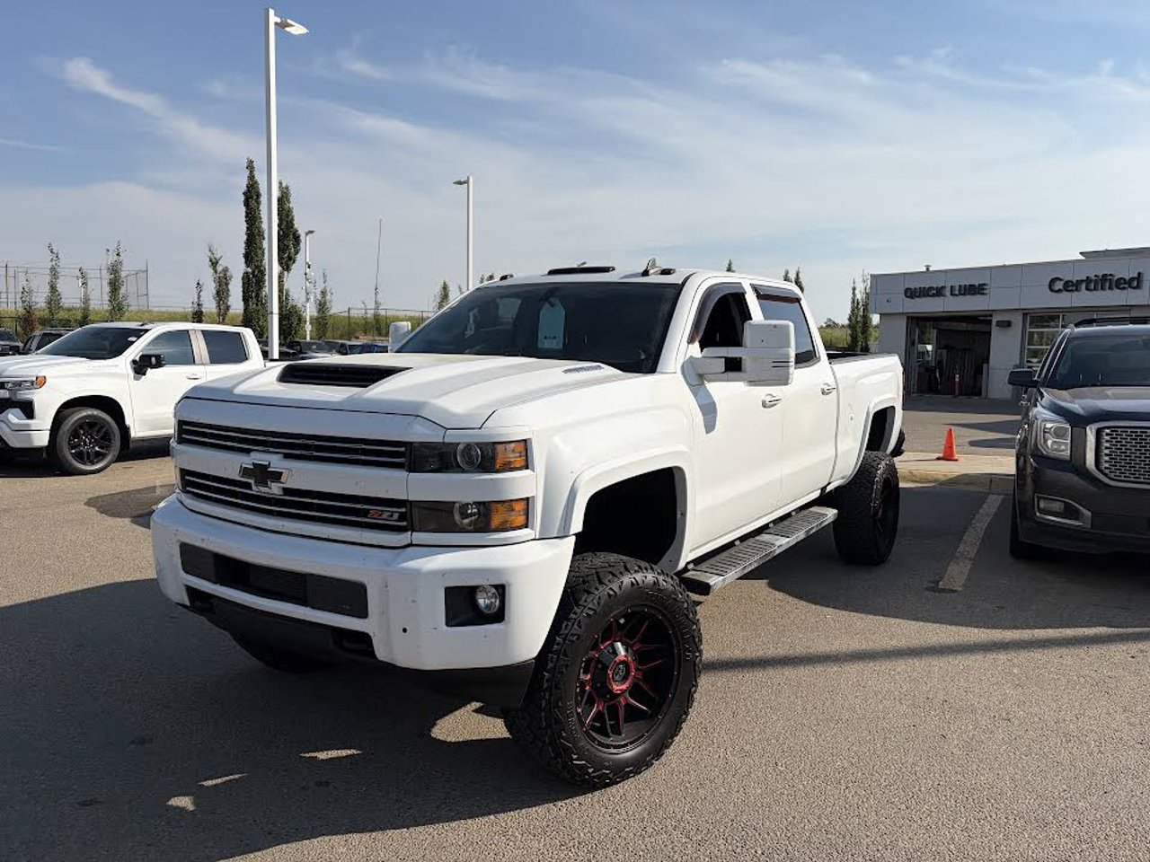 2018 Chevrolet Silverado 3500HD 4WD Crew Cab 154 LT White Sherwood Park - photo #2