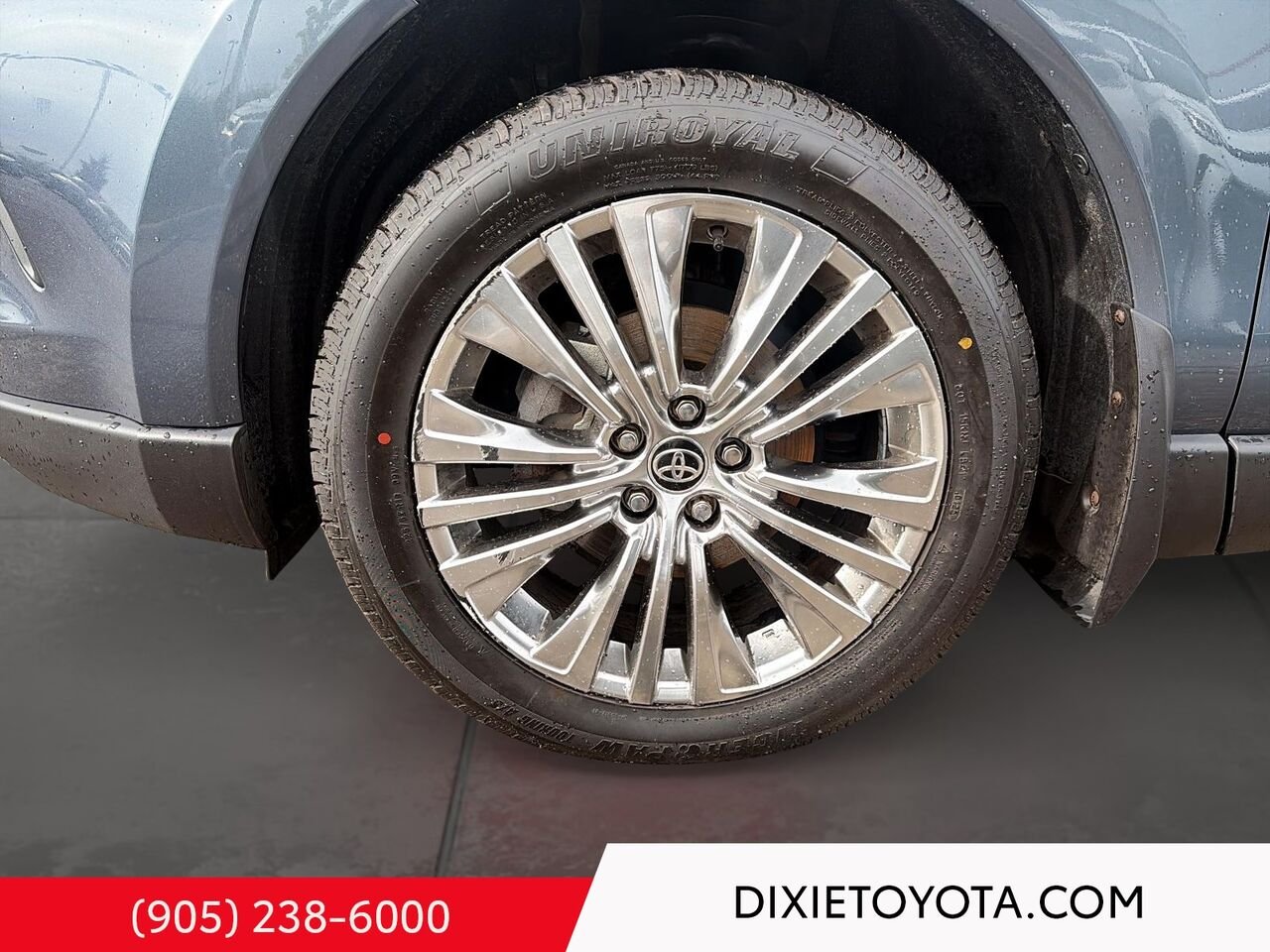 2023 Toyota Venza Hybrid Limited AWD / CLEAN CARFAX / HEATED AND VENTILATED SEATS / MOONROOF / ALLOY WHEELS / CARPLAY AND ANDROID AUTO Grey Mississauga - photo #6