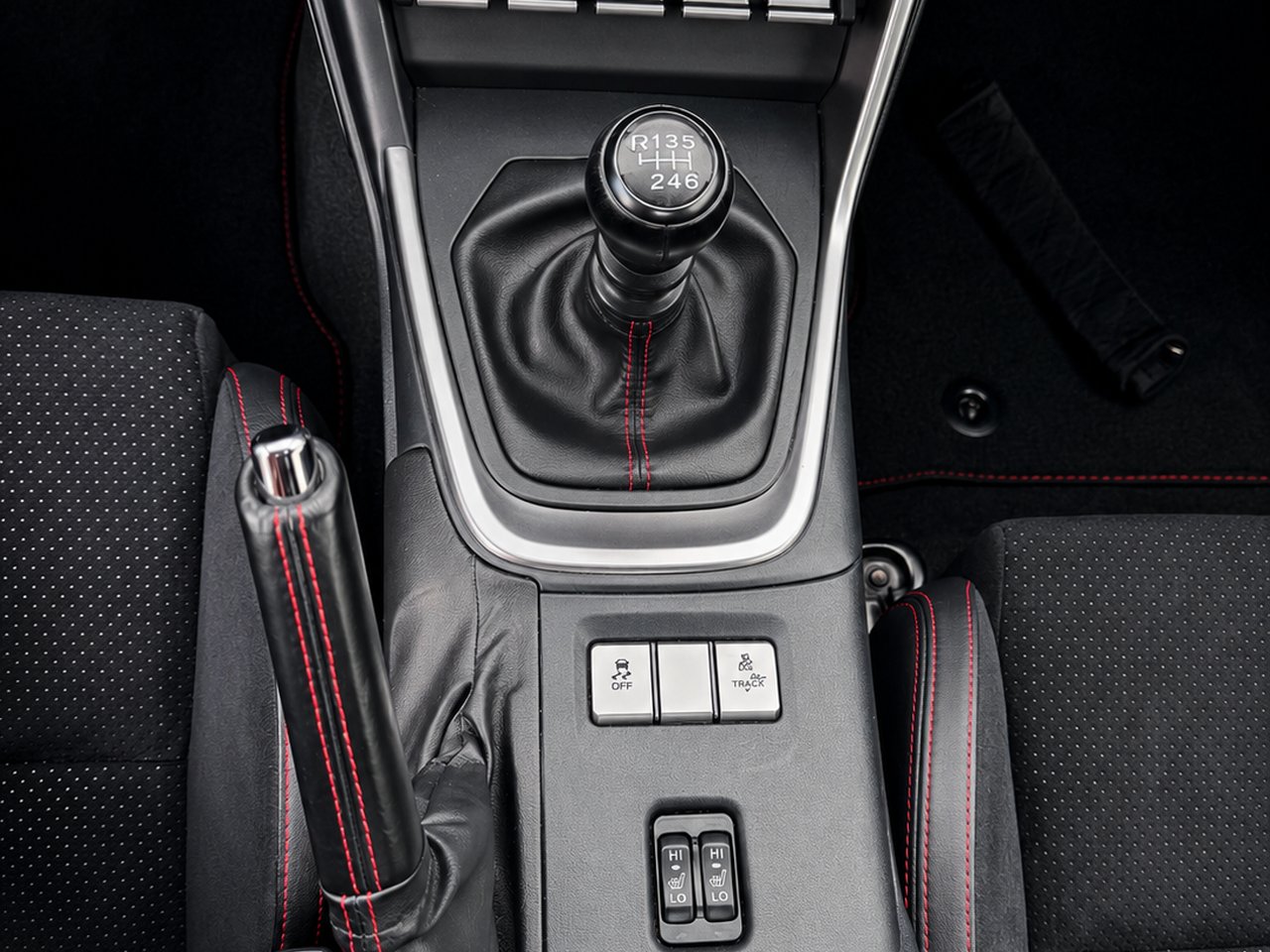 Subaru BRZ Sport-tech 2023 Blanc Granby - photo #17