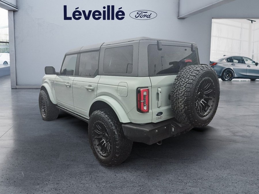 Ford Bronco Outer Banks 4 portes ** 4x4 ** 314A ** TOIT DUR ** 360 ** VOLANT CHAUFFANT ** 2024 Gris