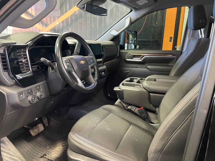 Chevrolet Silverado 2500HD LT Z71 CREW 4X4 DIESEL *BOITE 8 PI* BEDLINER 2024 Noir