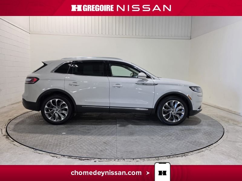 2022 Lincoln Nautilus Grey Saint-Eustache - photo #10