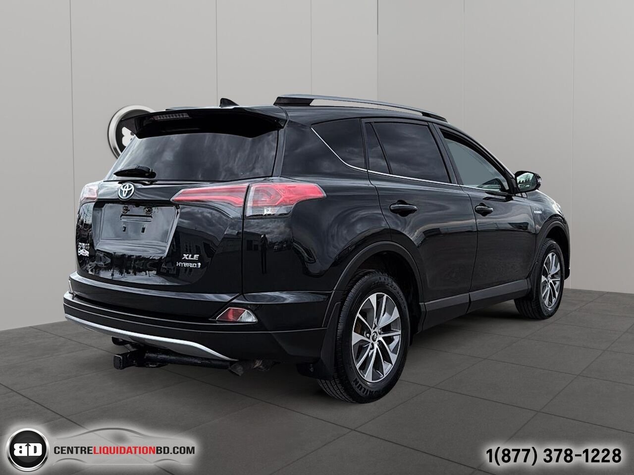 Toyota RAV4 Hybride LE+ 4 portes | BD0221 2017 Noir Granby - photo #5