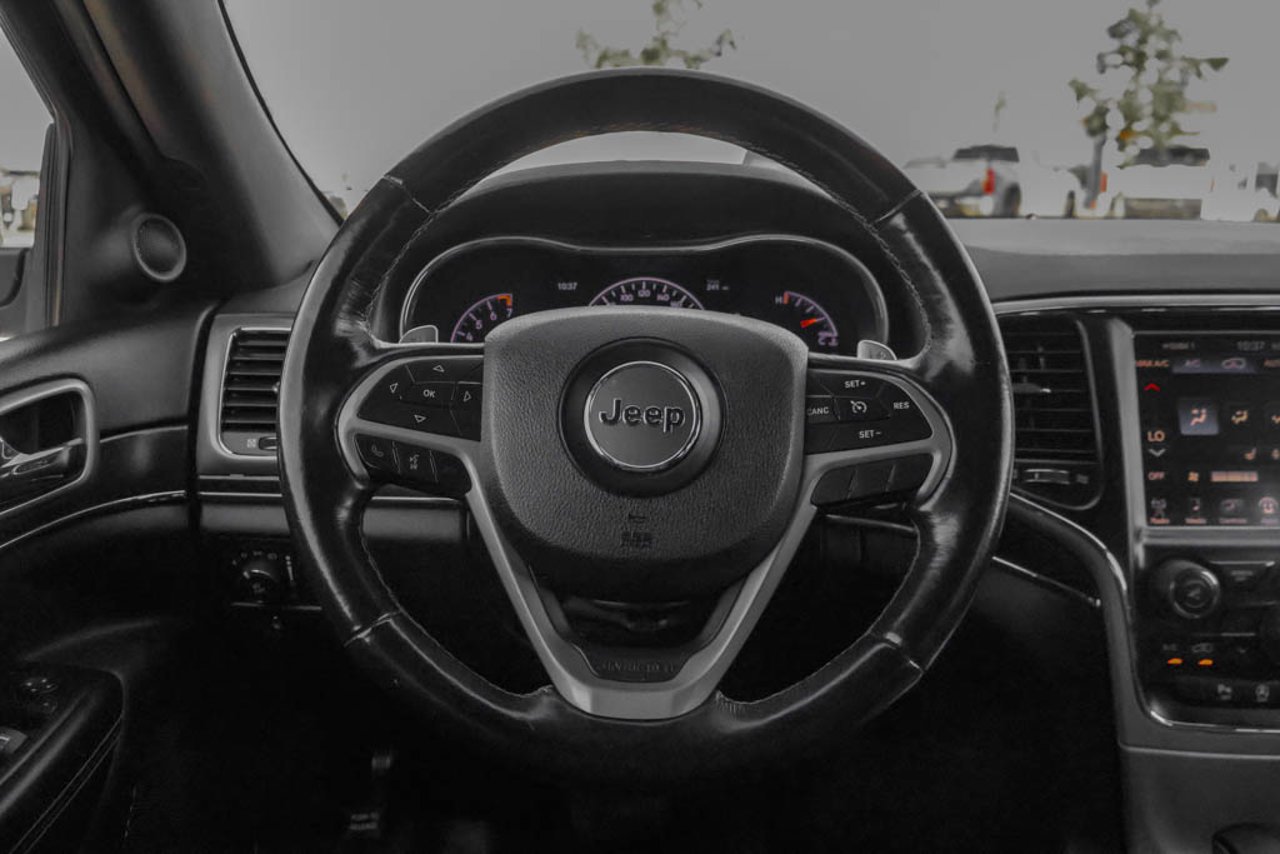 2016 Jeep Grand Cherokee 4WD 4dr Limited Black Sherwood Park - photo #18
