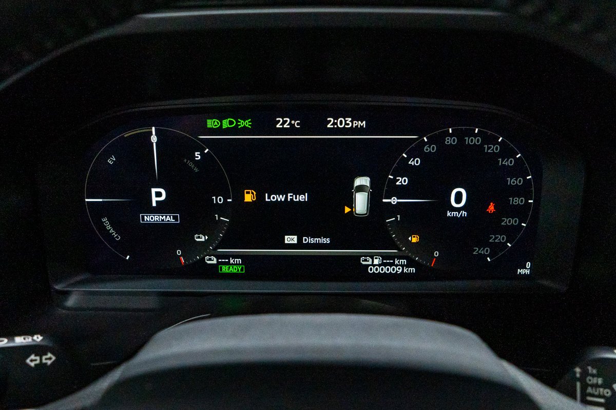 Mitsubishi Outlander PHEV SEL 2026 Fini Gris pierre de lune de qualité supérieure Montréal - photo #16