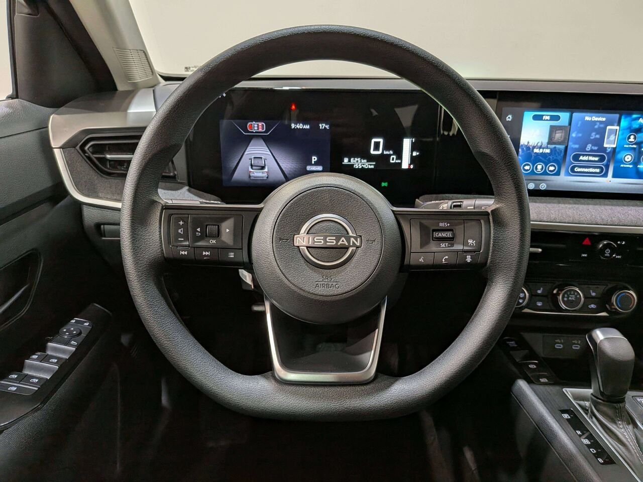 2026 Nissan Kicks S AWD White Val-David - photo #12