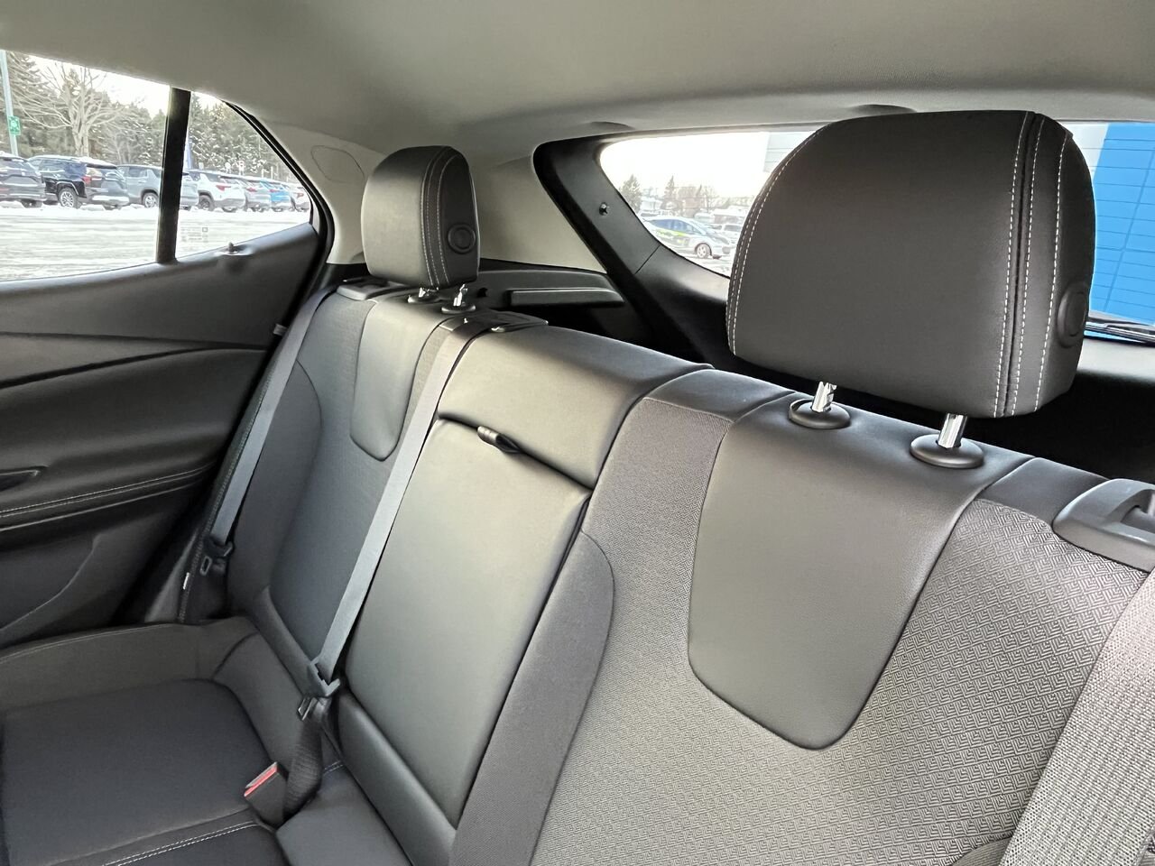 BUICK Encore GX Privilégiée 4 portes TA 2026 BLANC SOMMET Montmagny - photo #9