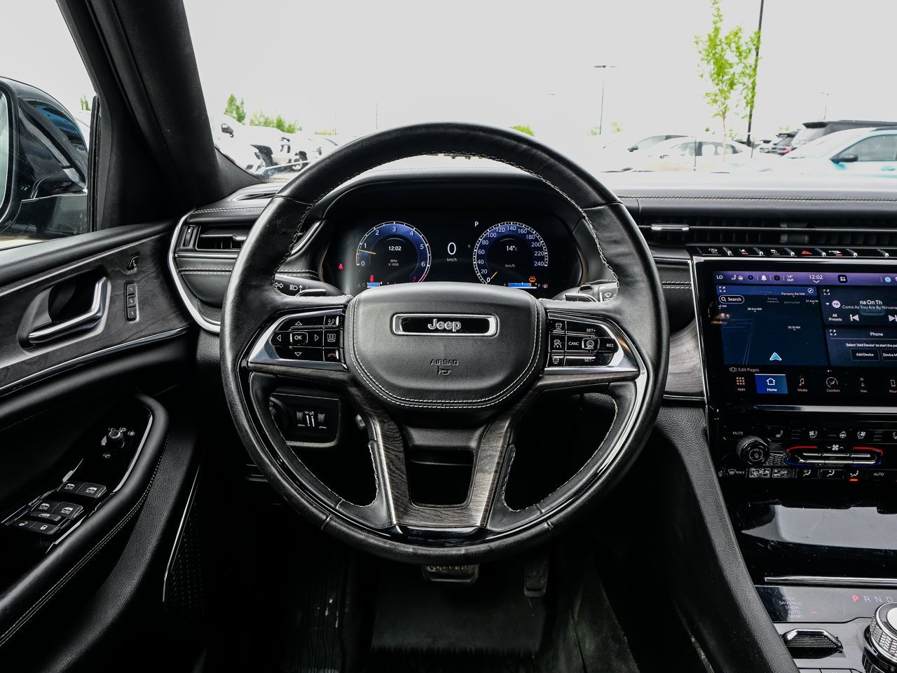 2023 Jeep Grand Cherokee Overland 4x4 Black Sherwood Park - photo #23