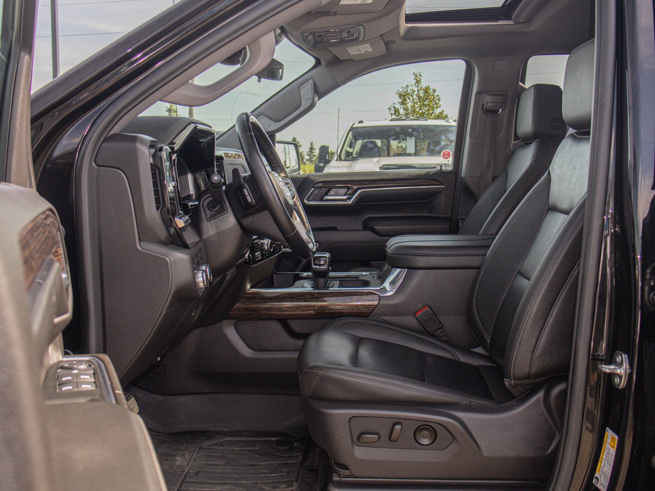 2024 GMC Sierra 1500 4WD Crew Cab 147 Elevation Black Sherwood Park - photo #16