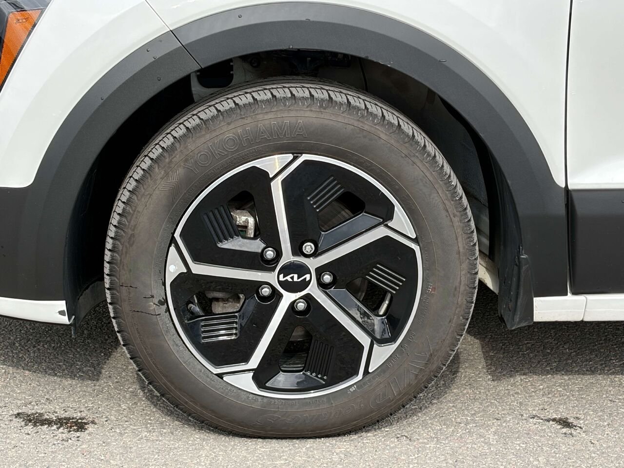 Kia Niro 2023 Blanc Gatineau - photo #9