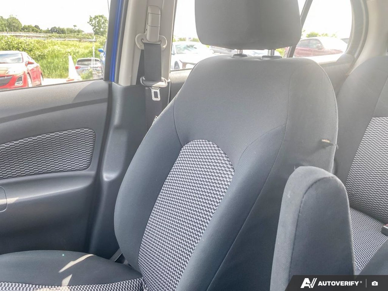 2017 Nissan Micra 3N1CK3CP0HL259090 Blue Mirabel - photo #22