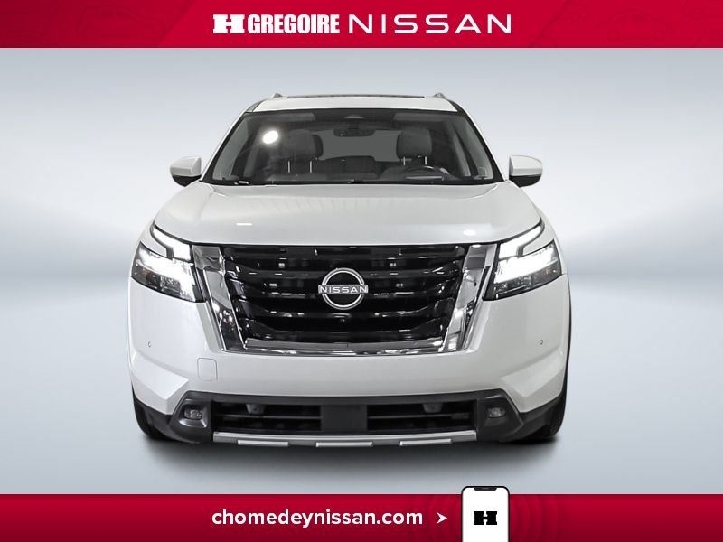 2024 Nissan Pathfinder White Laval - photo #1