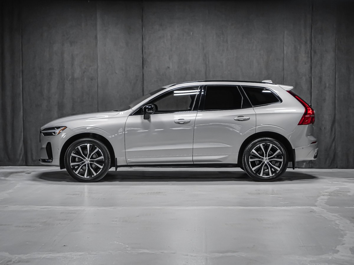 Volvo XC60 B5 PLUS DARK CLIMATE 2024 Argent Montréal - photo #2