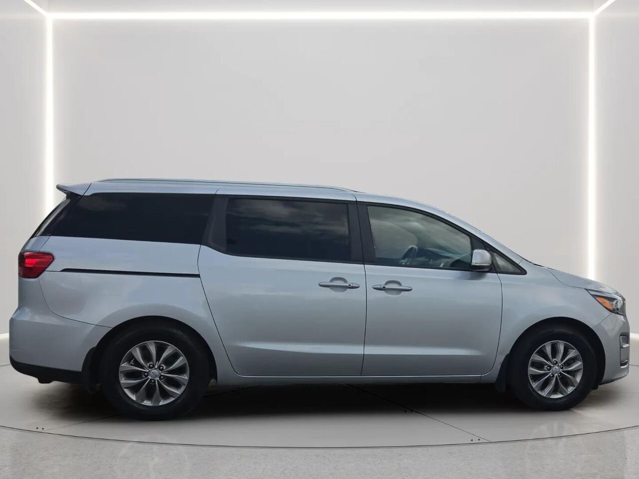 Kia Sedona 2020 Argent Gatineau - photo #5