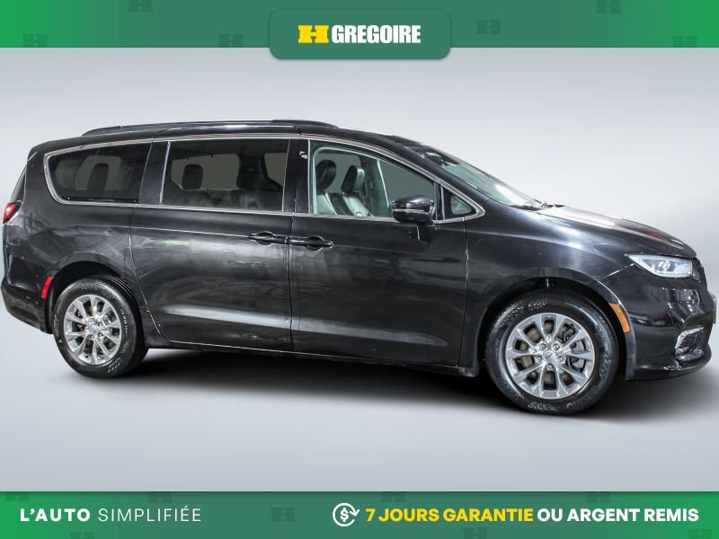 Chrysler Pacifica 2022 Noir Laval - photo #10