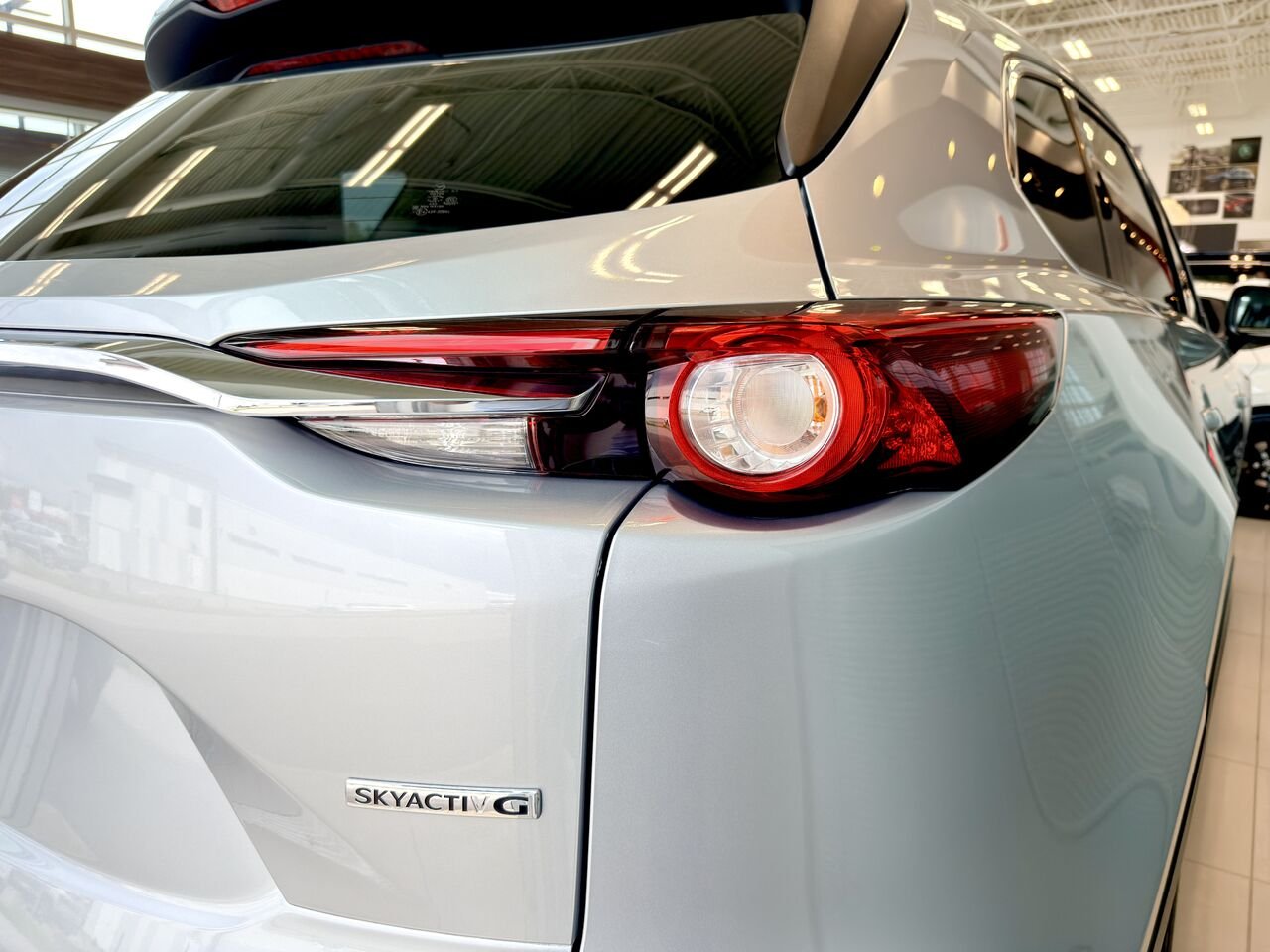 Mazda CX-9 2023 Argent Notre-Dame-des-Prairies - photo #11