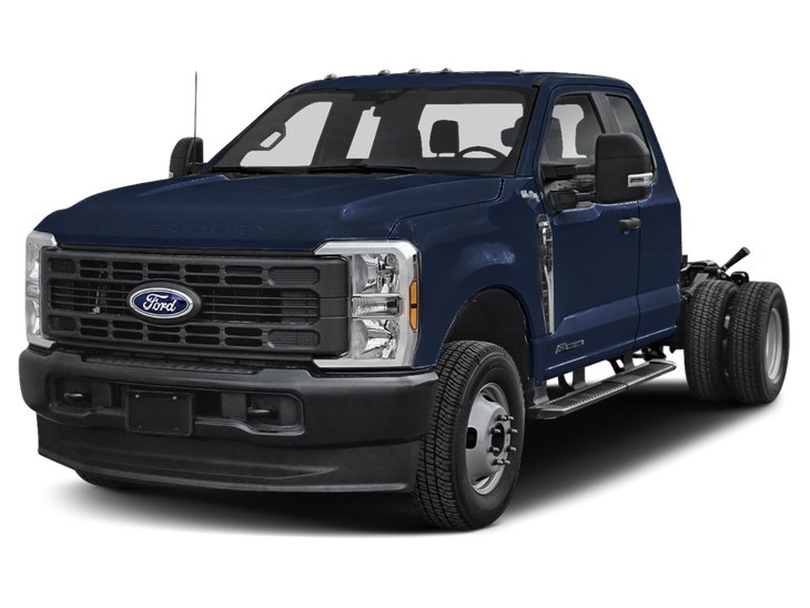 2027 Ford Super Duty F-350 à roues arrière jumelées Châssis-cabines XLT