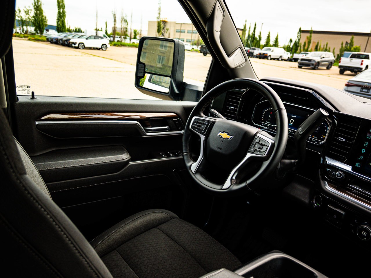 2025 Chevrolet Silverado 2500HD 4WD Crew Cab 159 LT White Sherwood Park - photo #29