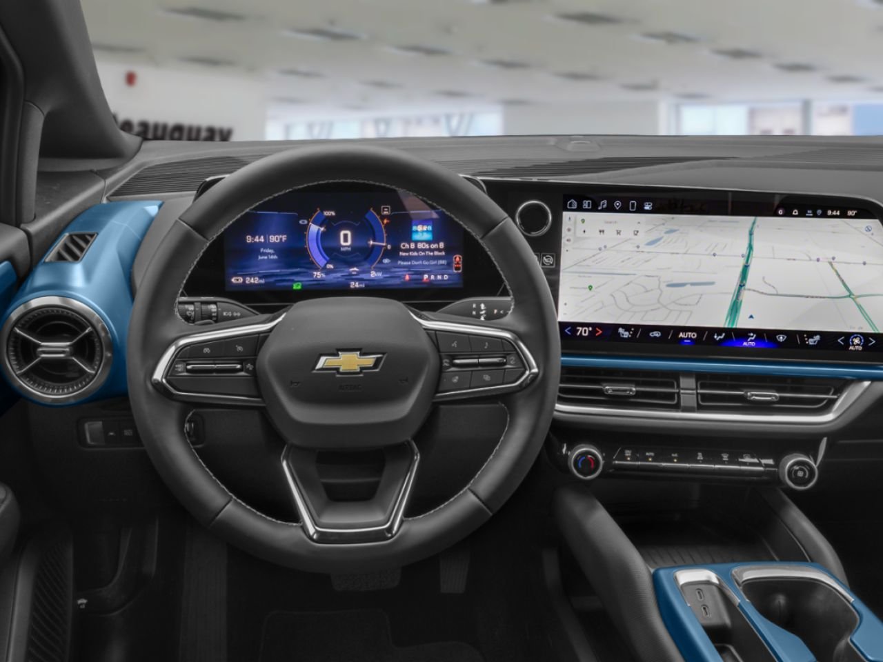 2027 CHEVROLET Equinox EV LT1 4 portes avec PCY Summit White Châteauguay - photo #4