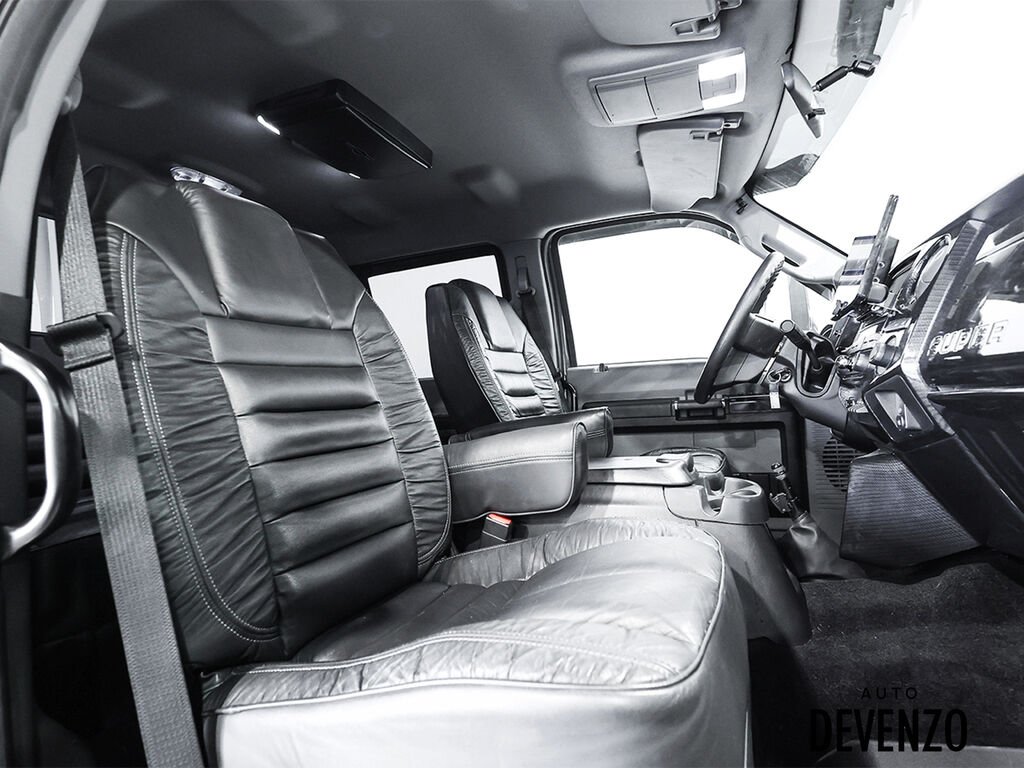 2016 Ford F-650 Grey Saint-Eustache - photo #12