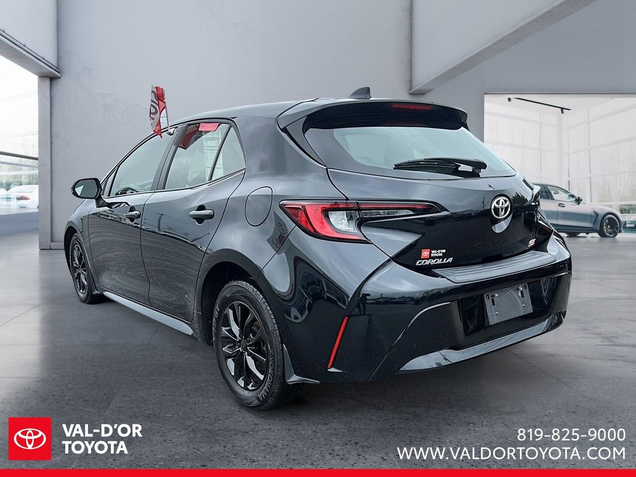 2025 Toyota Corolla Hatchback CVT Black Val-d'Or - photo #3