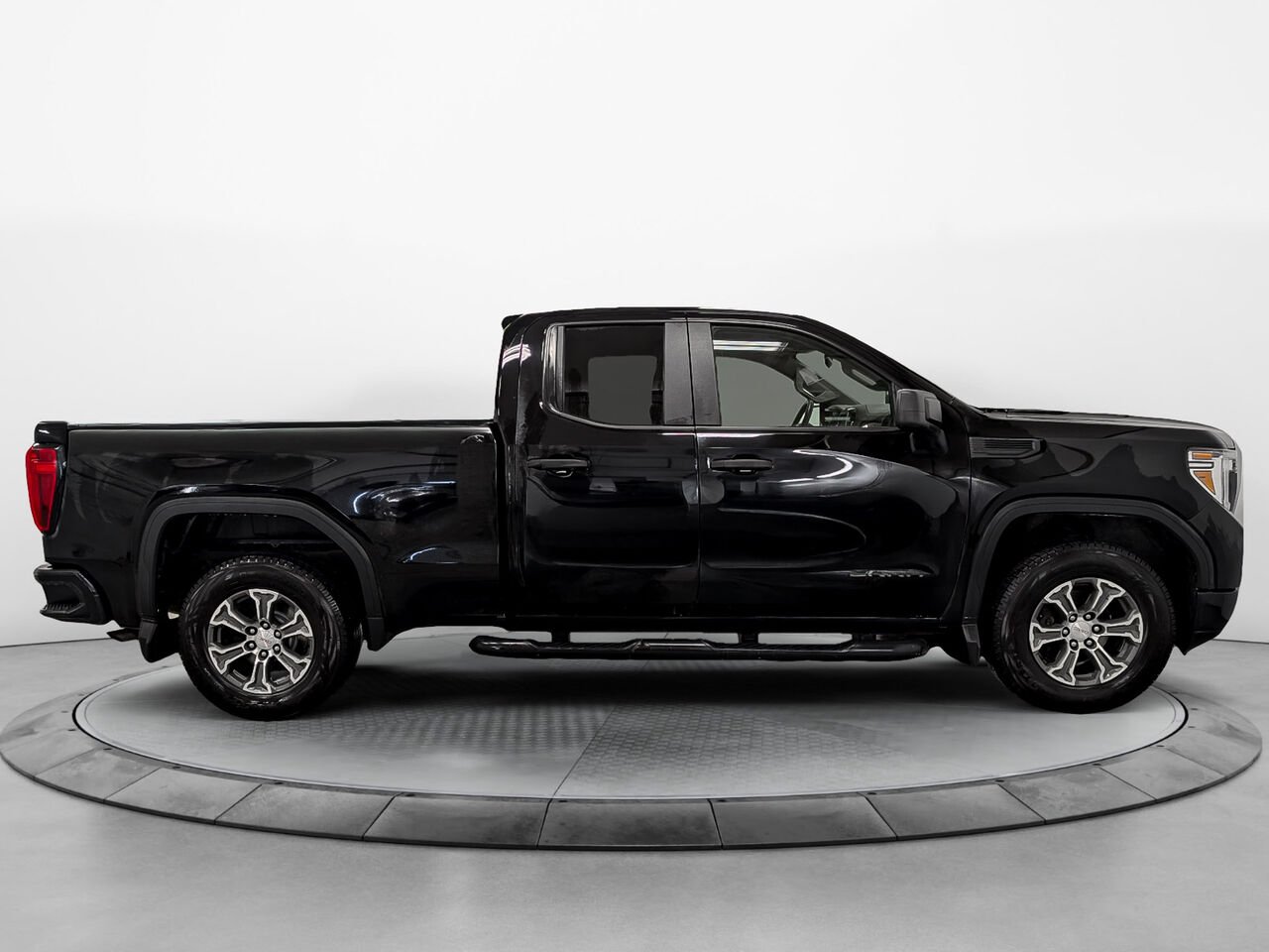 GMC SIERRA 1500 CAISSE STANDARD DE 6 PIEDS 6 X31 4x4 Moteur V8 5.3L 6 Places 2021 Autre Sherbrooke - photo #4