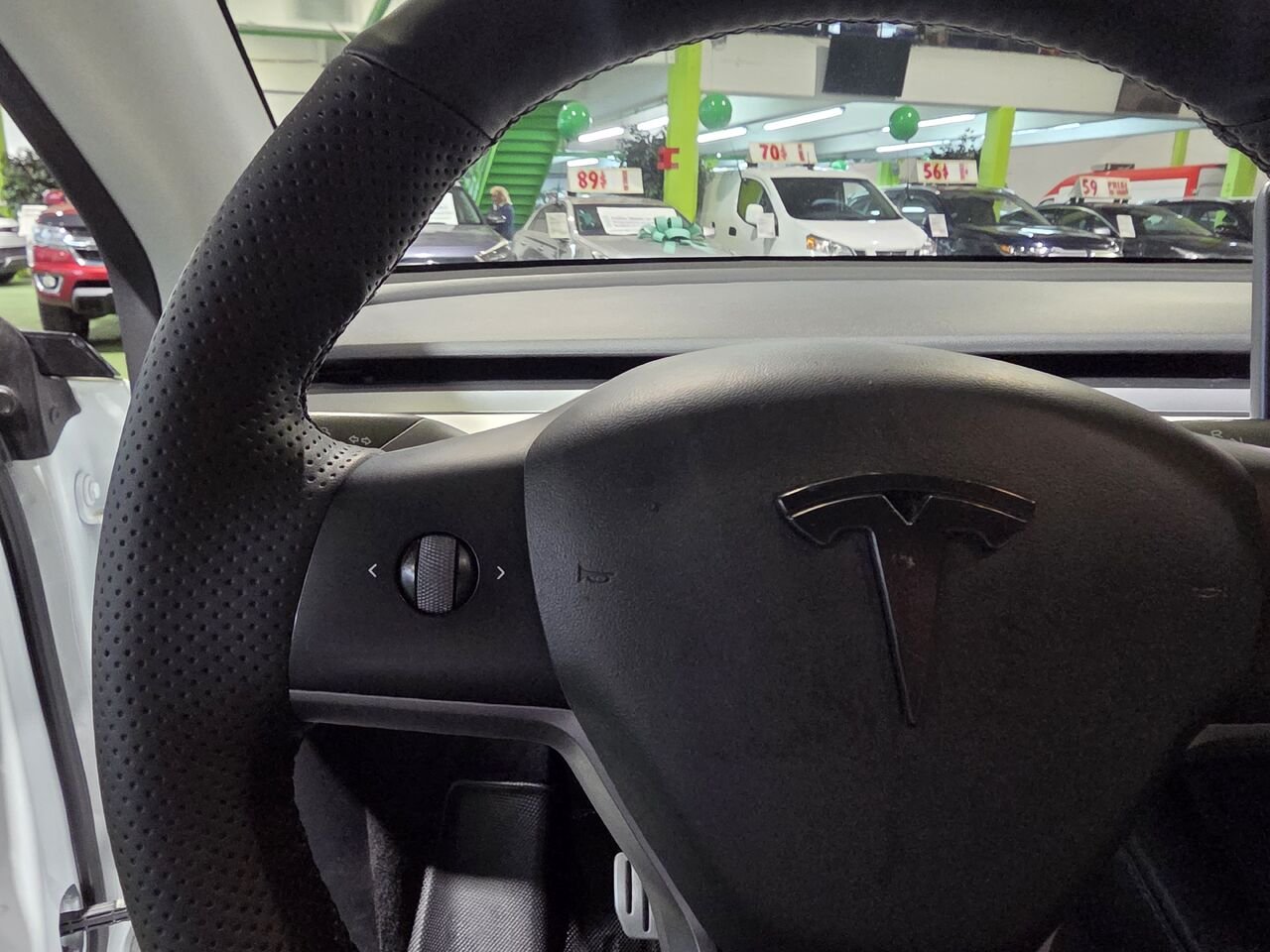 2022 Tesla Model Y White  - photo #16