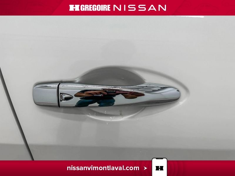 2023 Nissan Maxima White Saint-Eustache - photo #12