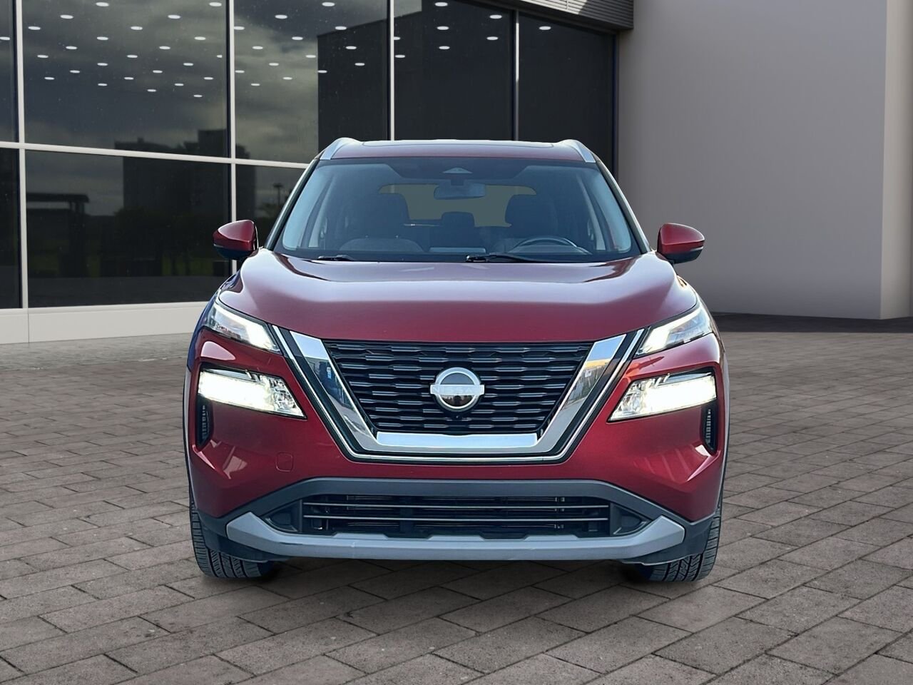 2022 Nissan Rogue SV TI Red Québec - photo #1