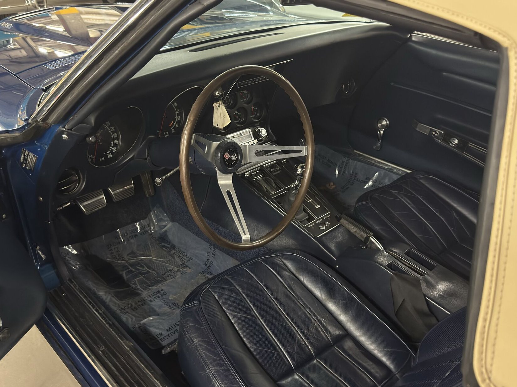 Chevrolet Corvette 1968 Bleu Montréal - photo #13