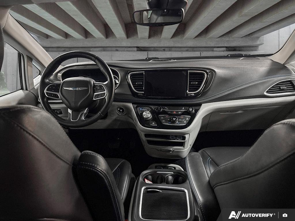 2021 Chrysler Pacifica Hybrid 2601324A | Touring L Plus White Edmonton - photo #21