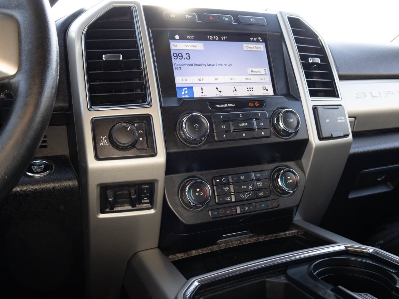 2019 Ford Super Duty F-350 SRW LARIAT 4WD Crew Cab 6.75' Box Black Sherwood Park - photo #22
