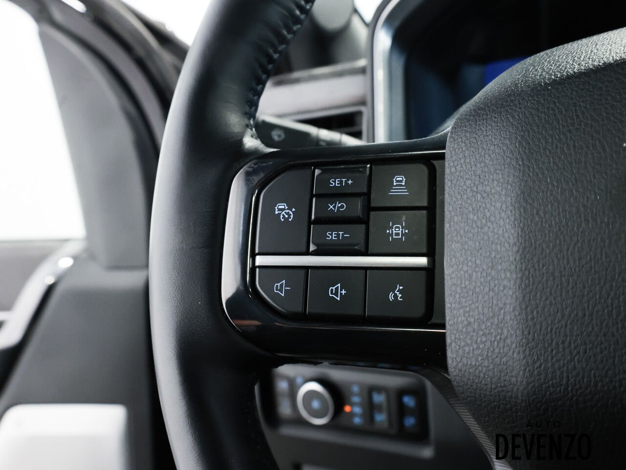 2025 Ford Super Duty F-250 SRW Black Saint-Eustache - photo #15