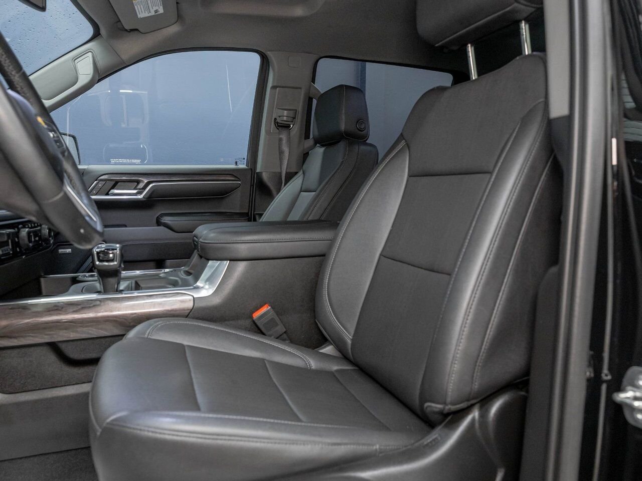 2023 Chevrolet Silverado 1500 LTZ Z71 CREW 4X4 V8 *NAV* CUIR SIÈGES VENTIL BOSE Black Saint-Jérôme - photo #10