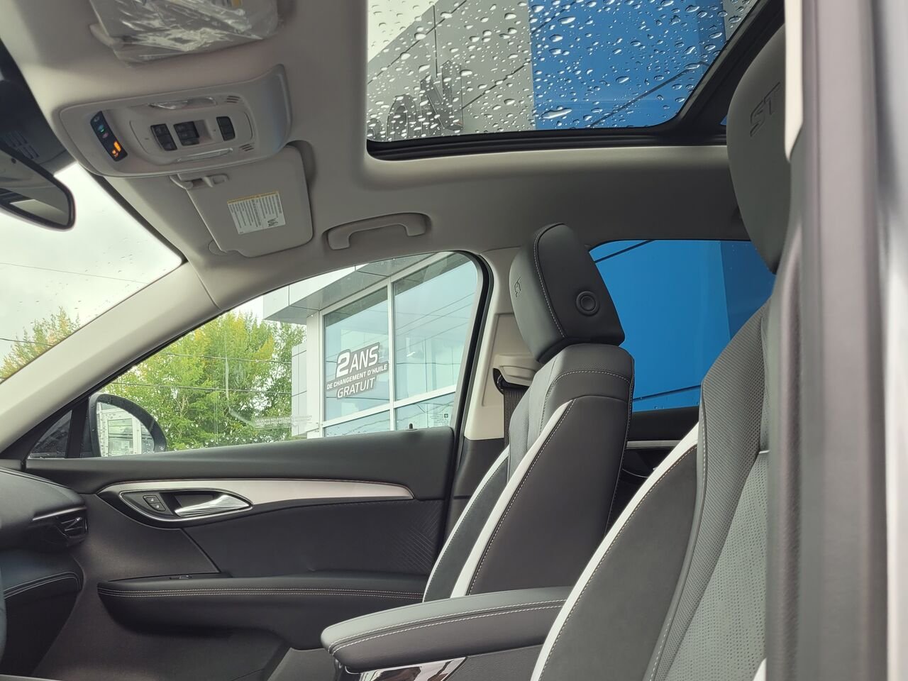 2026 Buick Envision Tourisme sport 4 portes TI Ebony Twilight Metallic Thetford Mines - photo #12