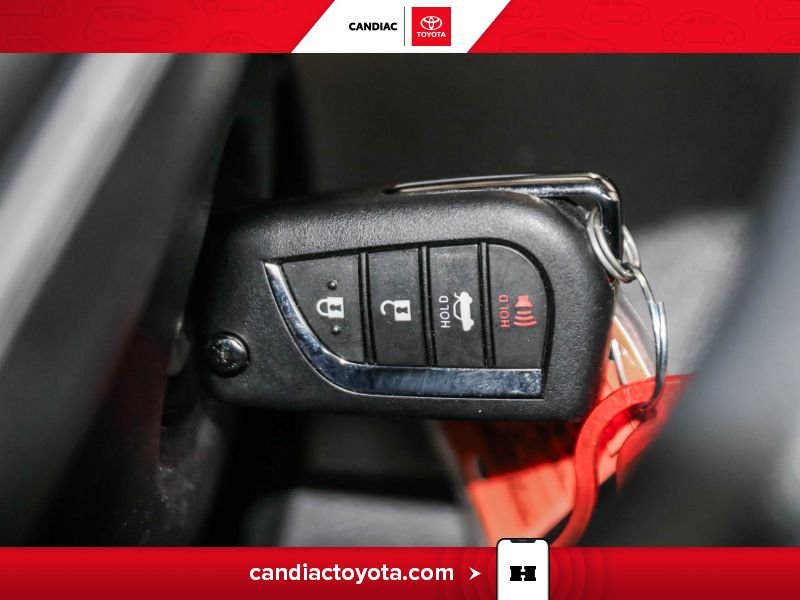 Toyota Corolla 2023 Argent Blainville - photo #23