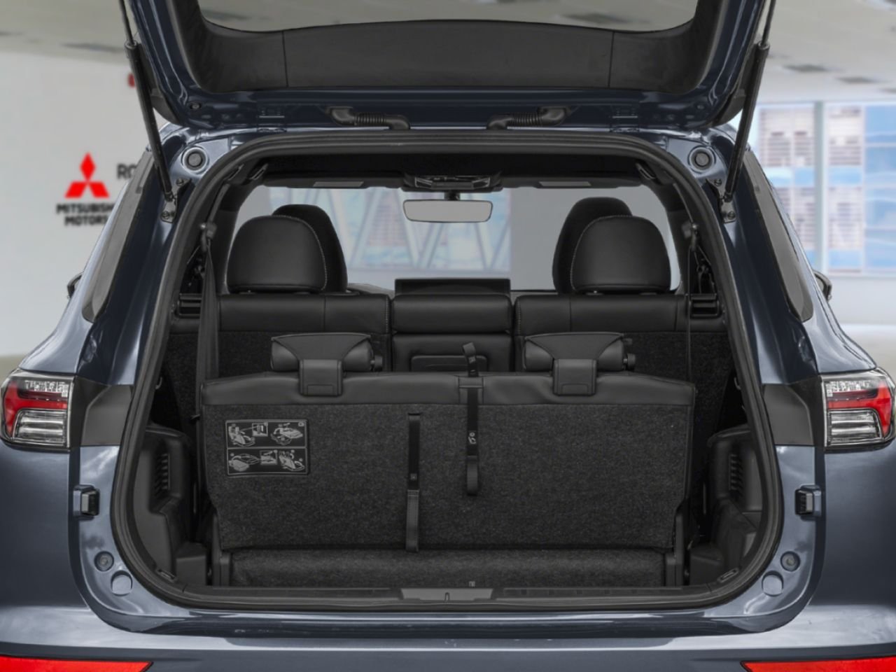 2026 Mitsubishi Outlander Graphite Grey Rouyn-Noranda - photo #12