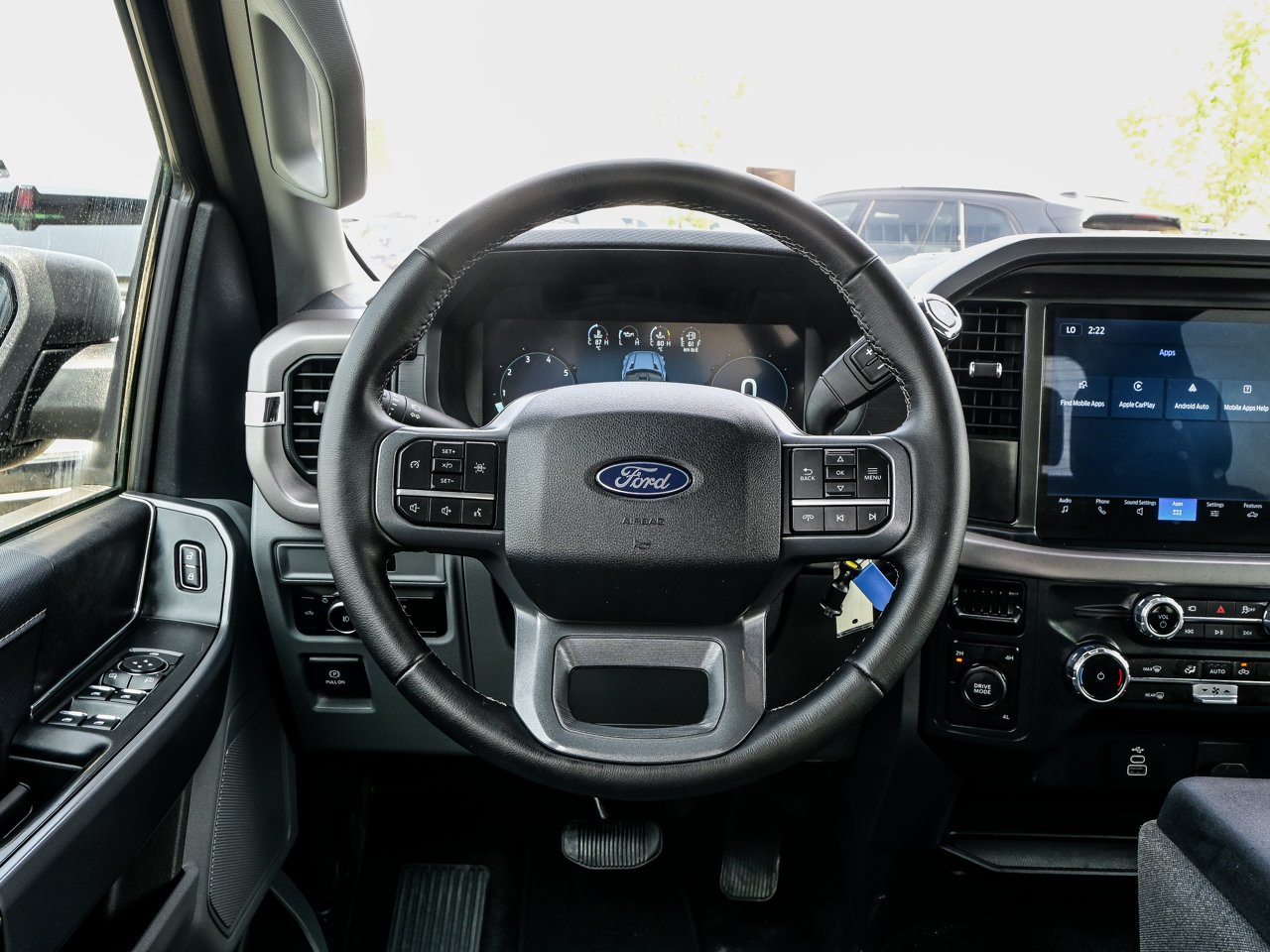 2025 Ford F-150 XLT 4WD SuperCrew 5.5' Box Grey Sherwood Park - photo #25
