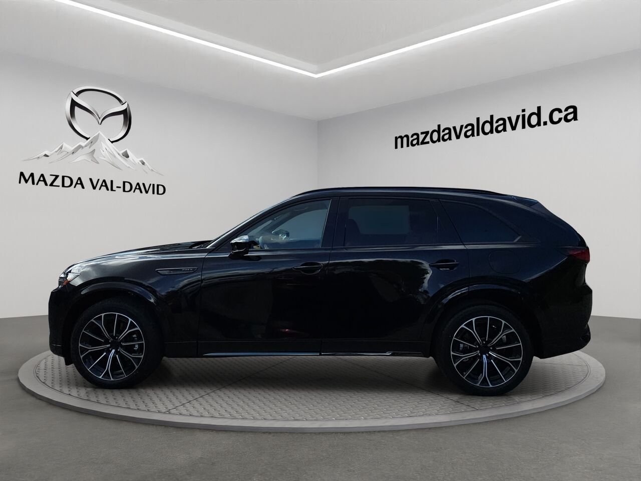 Mazda CX-70 hybride rechargeable GT TI 2026 Noir de jais mica Val-David - photo #1