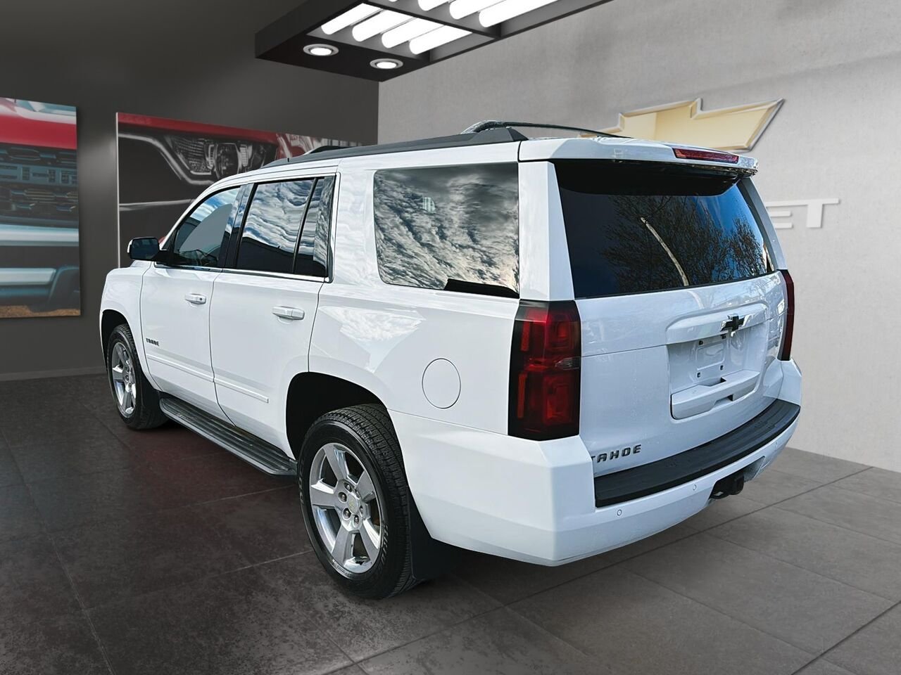 CHEVROLET TAHOE 2017 Blanc Saint-Hyacinthe - photo #3